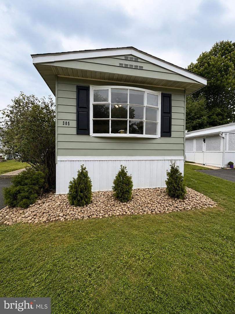 305 Wilson Drive, Fairless Hills