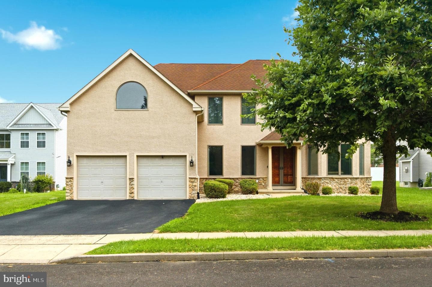 12 Par Avenue, Bensalem