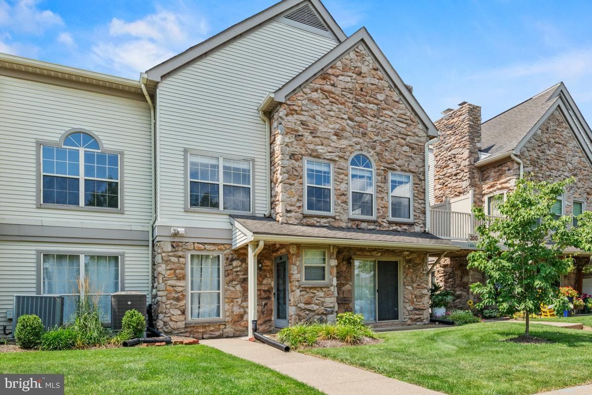 206 Remington Court, Chalfont
