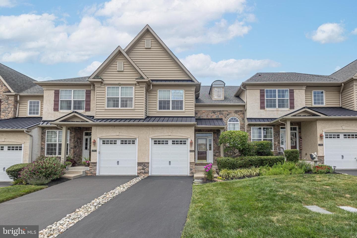 2394 Rosemont Terrace, Furlong