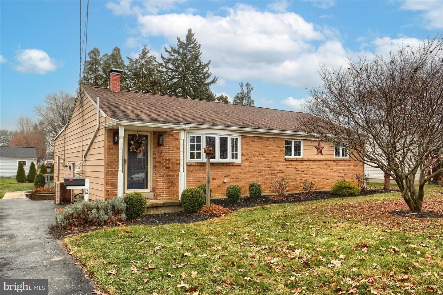 12 Cedarhurst Lane photo 1