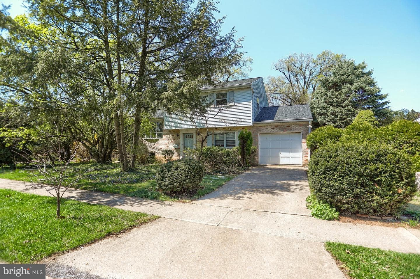 4803 Charles Road photo 1