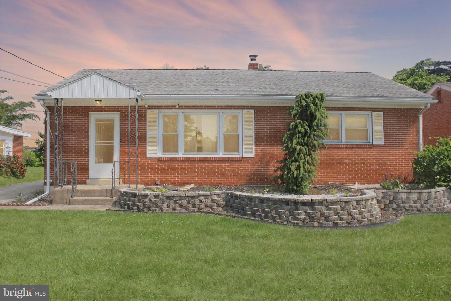 2900 Morningside Drive photo 1