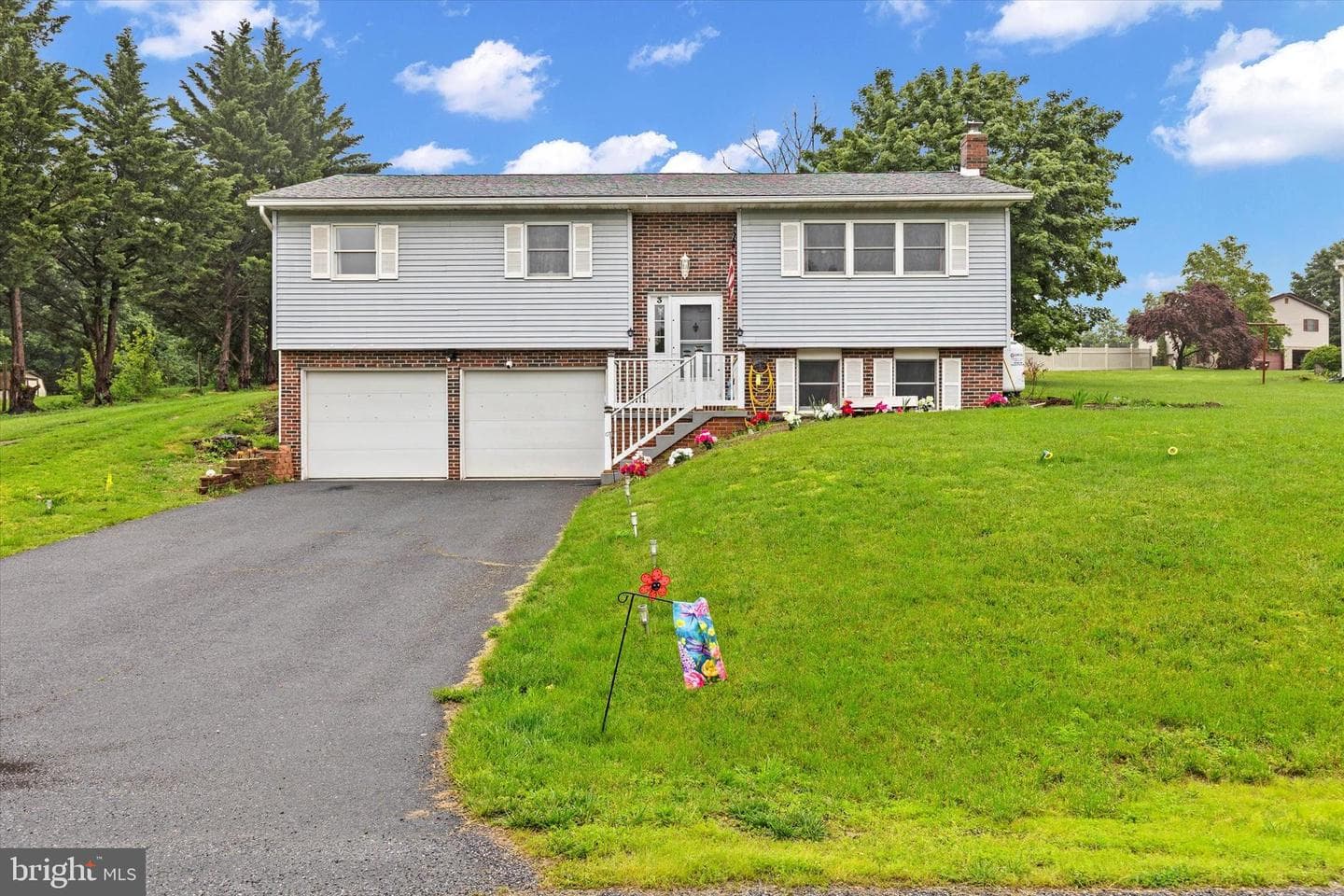 3 Curtis Avenue photo 1