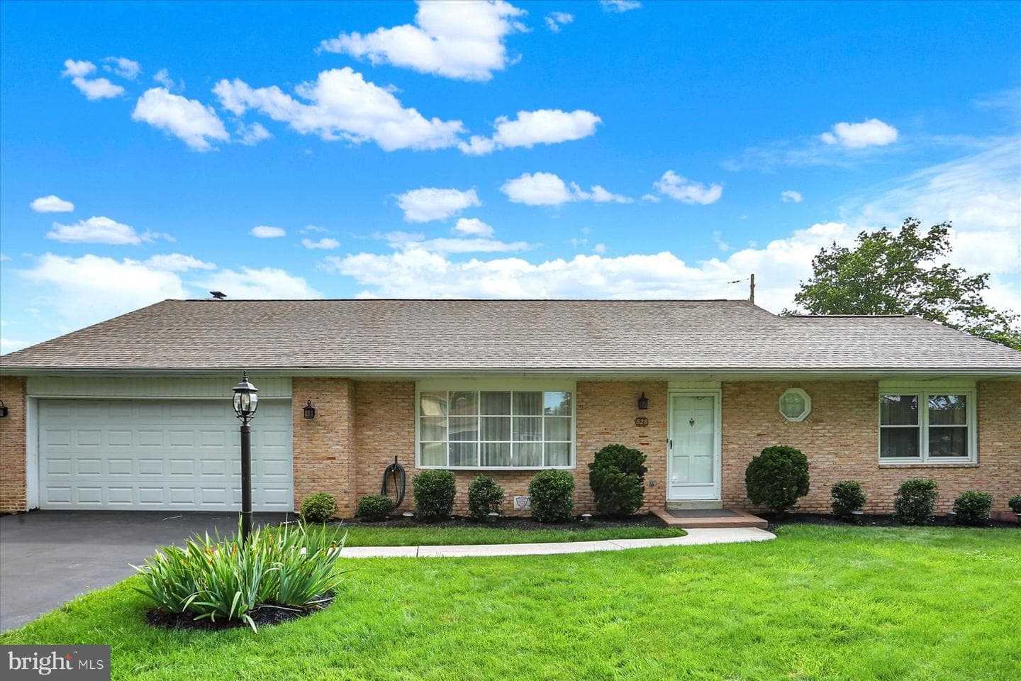 528 Fairway Drive photo 1