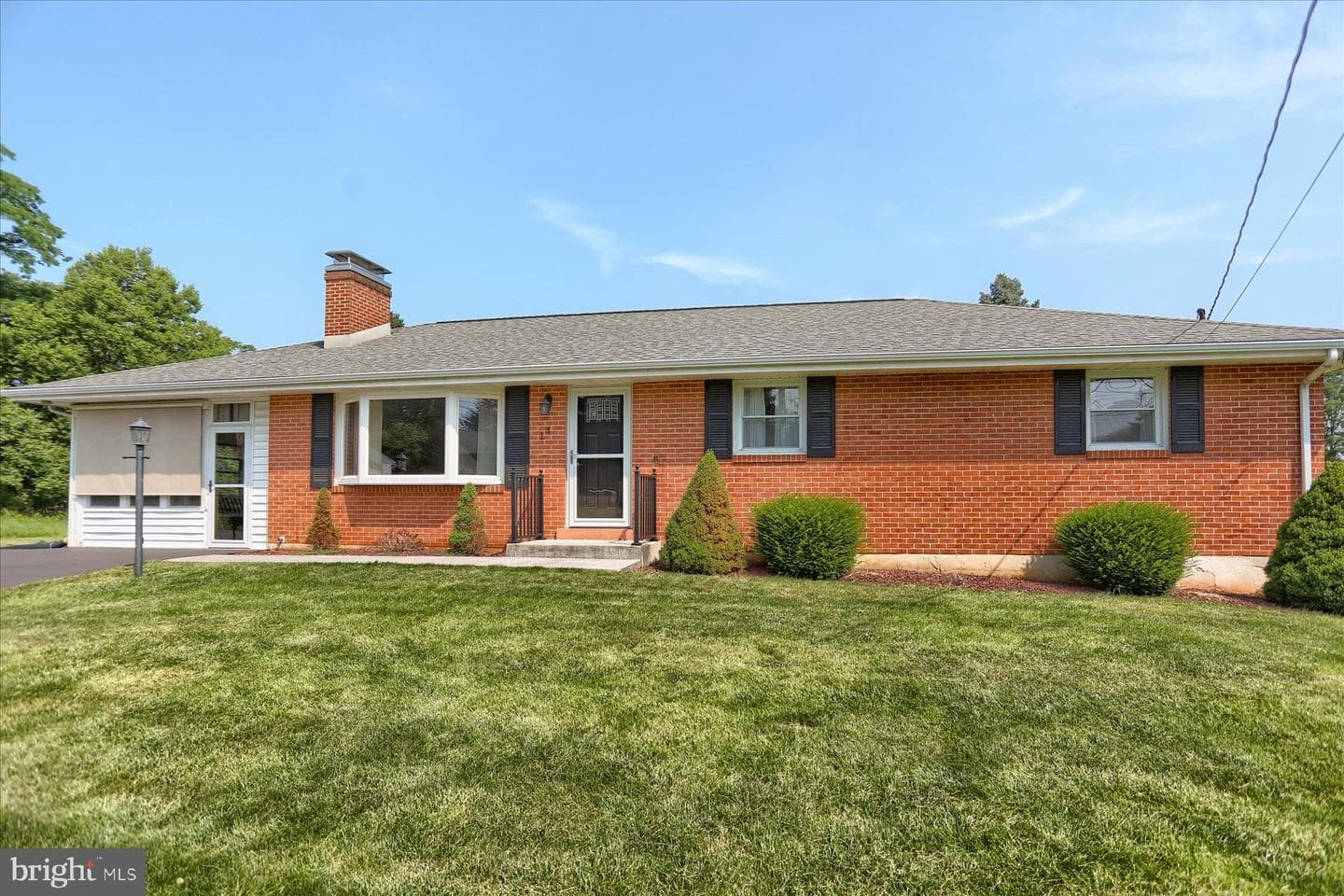 14 Poplar Drive photo 1