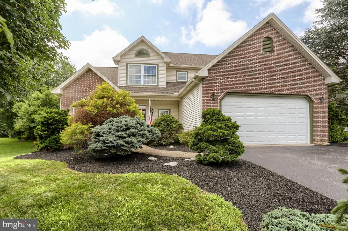 14 N Pin Oak Drive photo 1