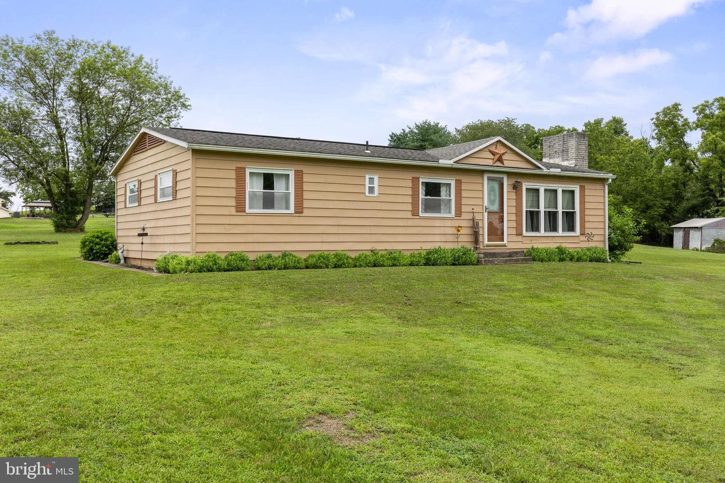 118 Oak Hill Road photo 1