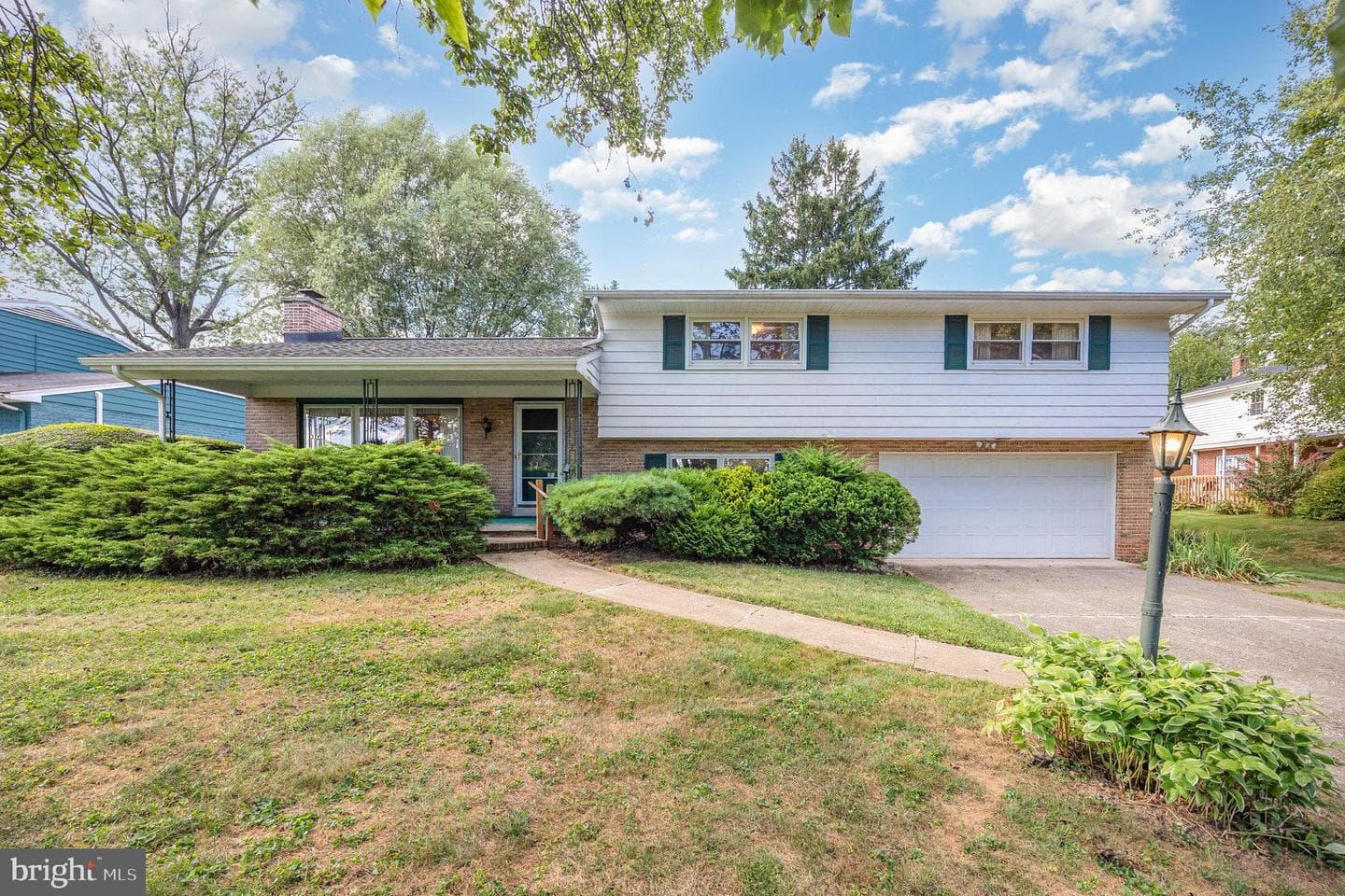 1711 Cedar Cliff Drive photo 1