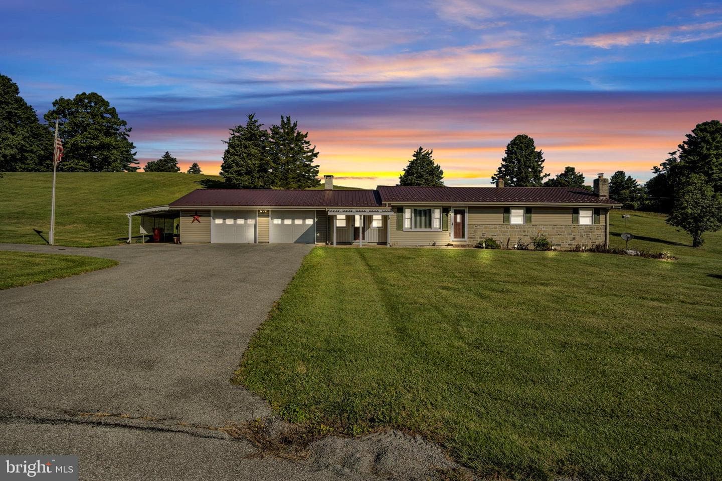 1325 Goodyear Road photo 1