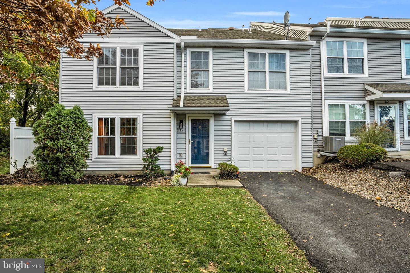84 Courtyard Drive photo 1