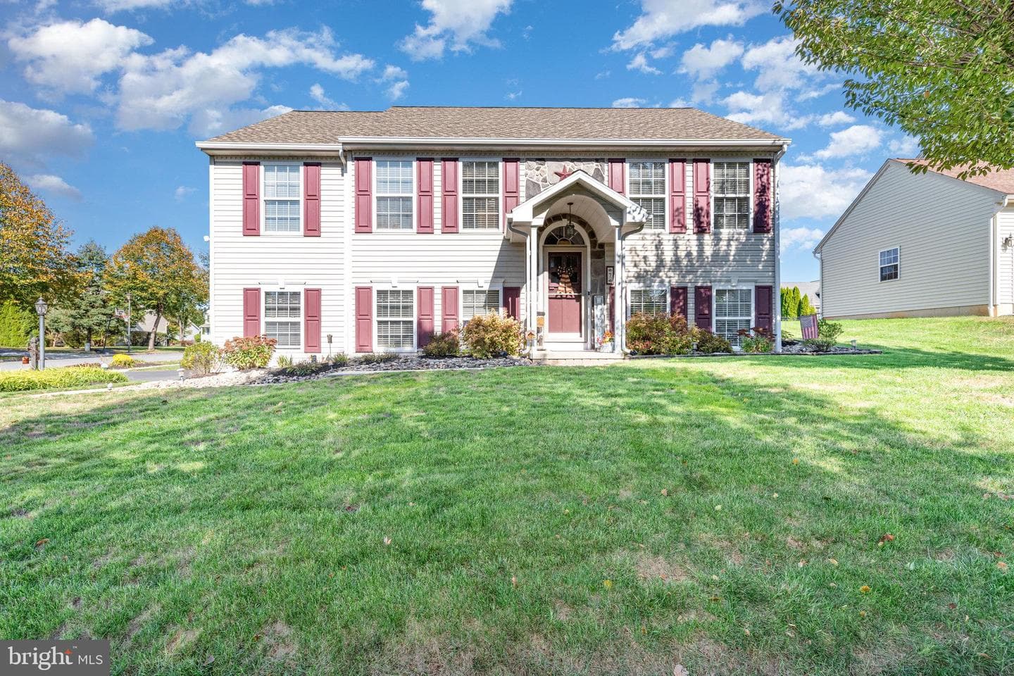 7 Ascot Lane photo 1