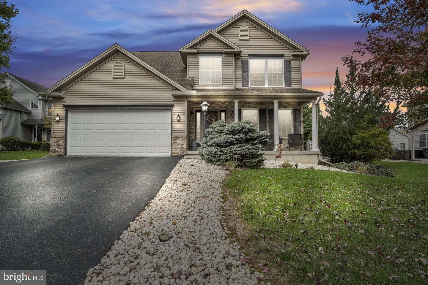 2 Rockledge Court photo 1