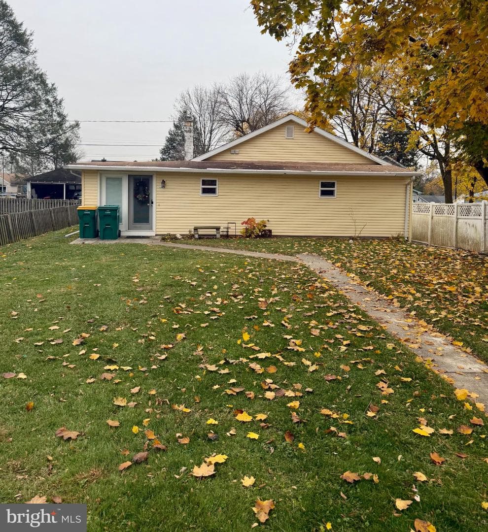 105 Miller Street photo 1