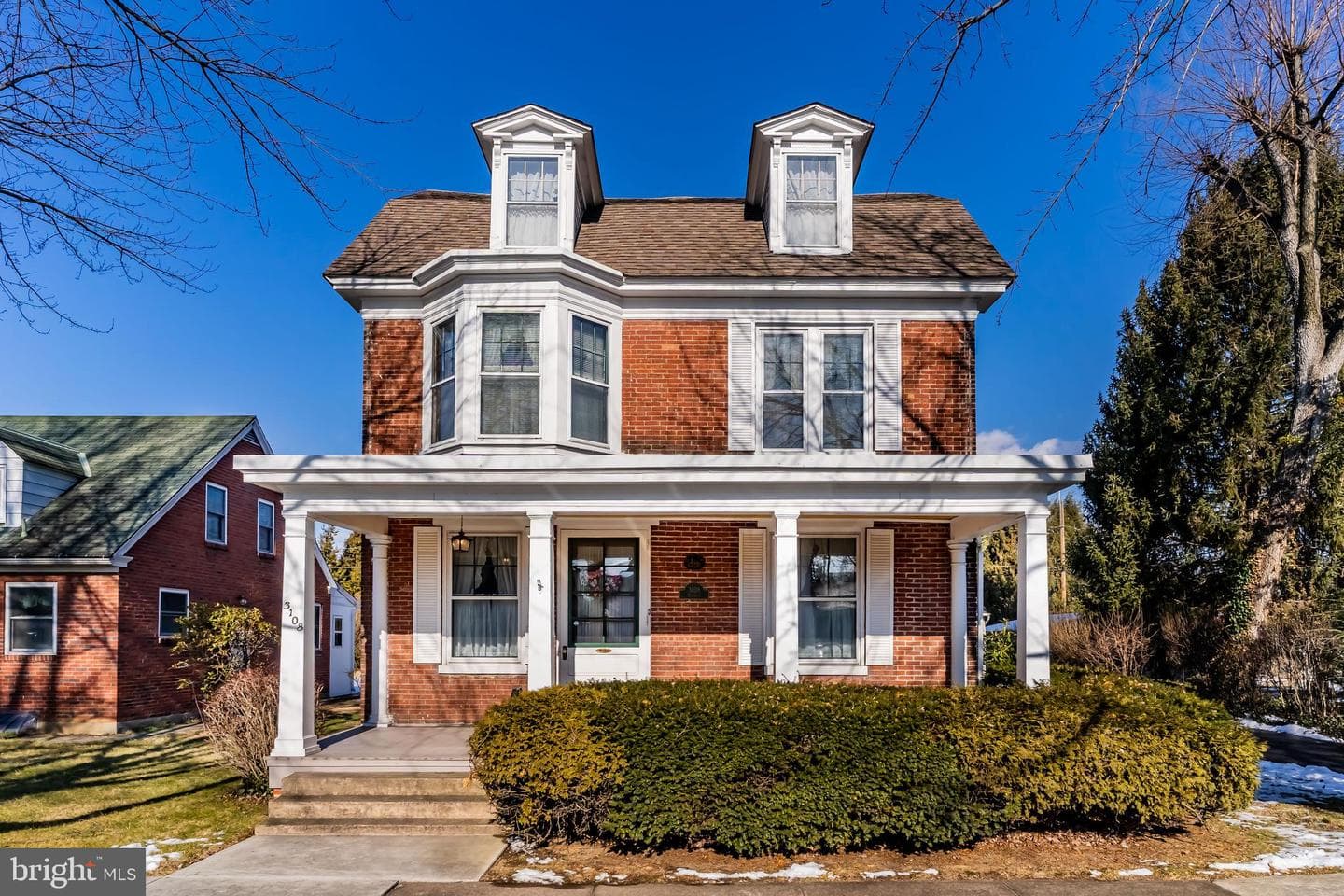 3108 Dickinson Avenue photo 1