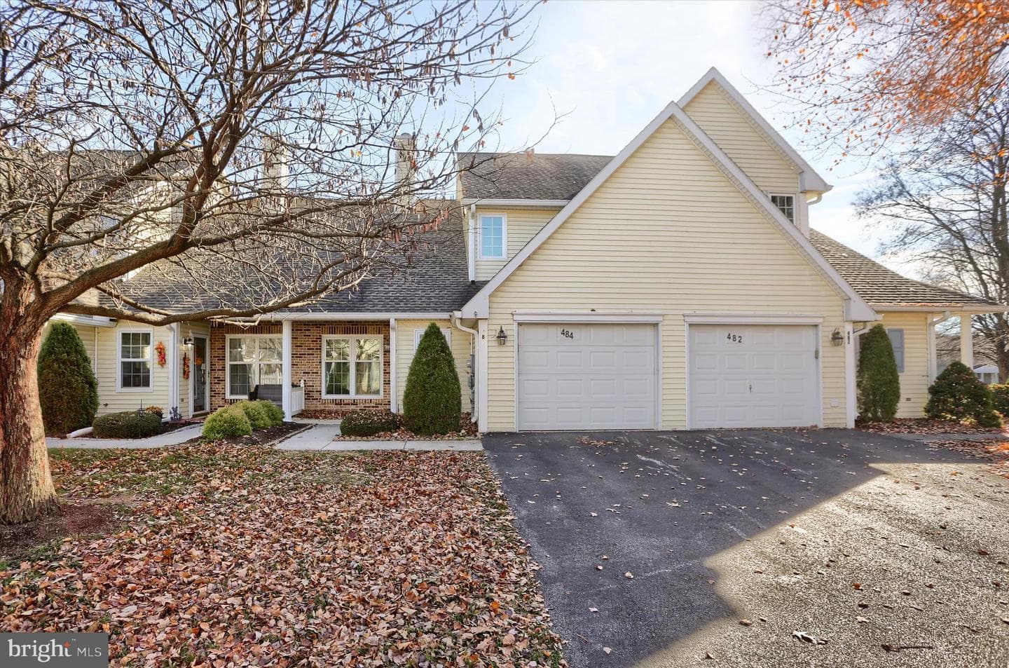 484 Brighton Place photo 1