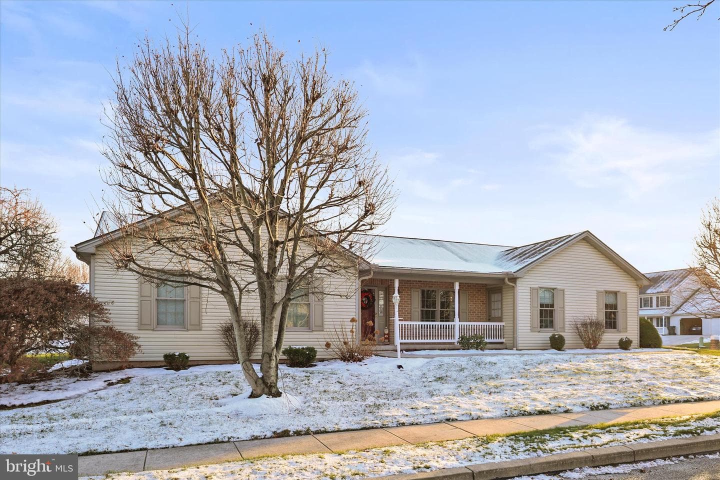 27 Kower Ct photo 1