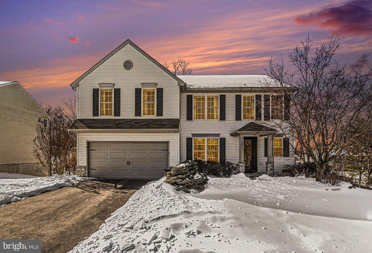 207 Edenderry Way photo 1