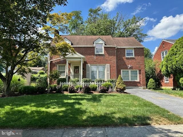 418 Poplar Avenue photo 1