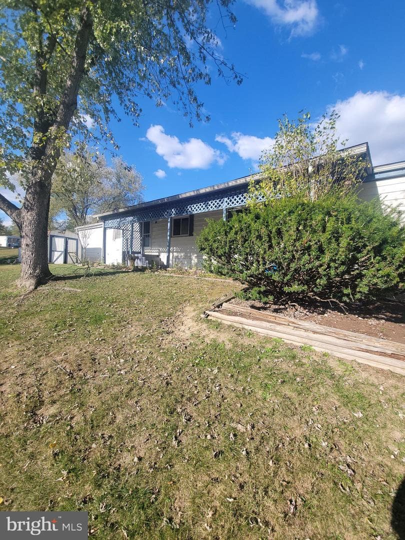 7 Buttonwood Lane