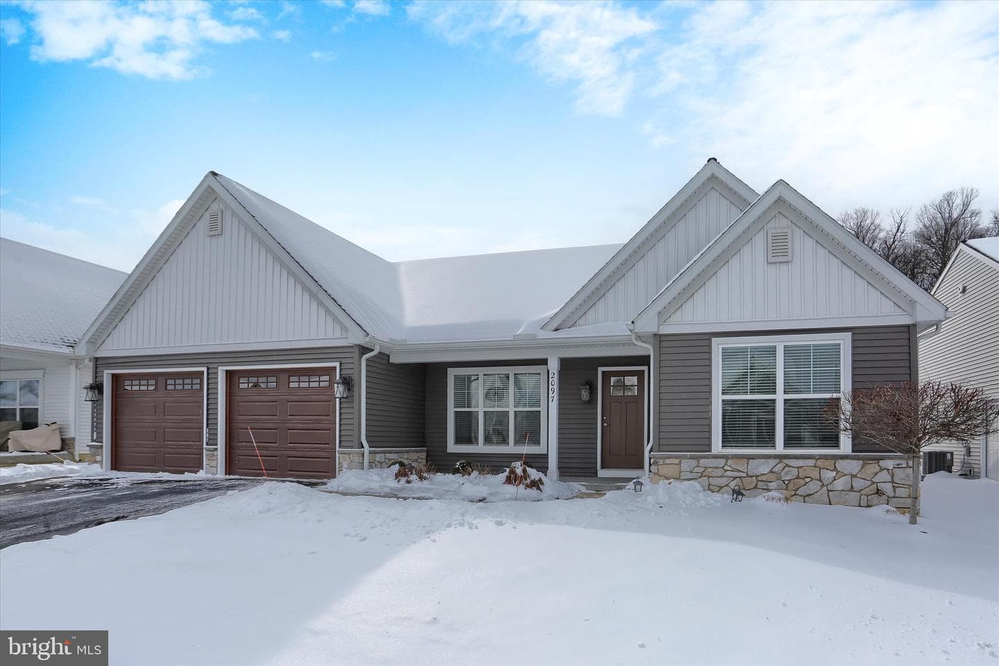 2097 Hill Side Drive photo 1