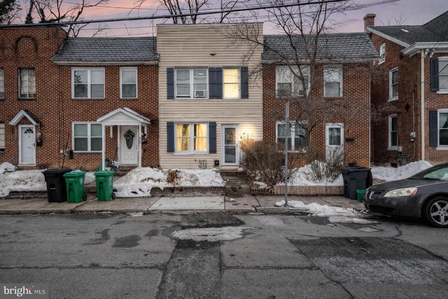 824 N West Street photo 1