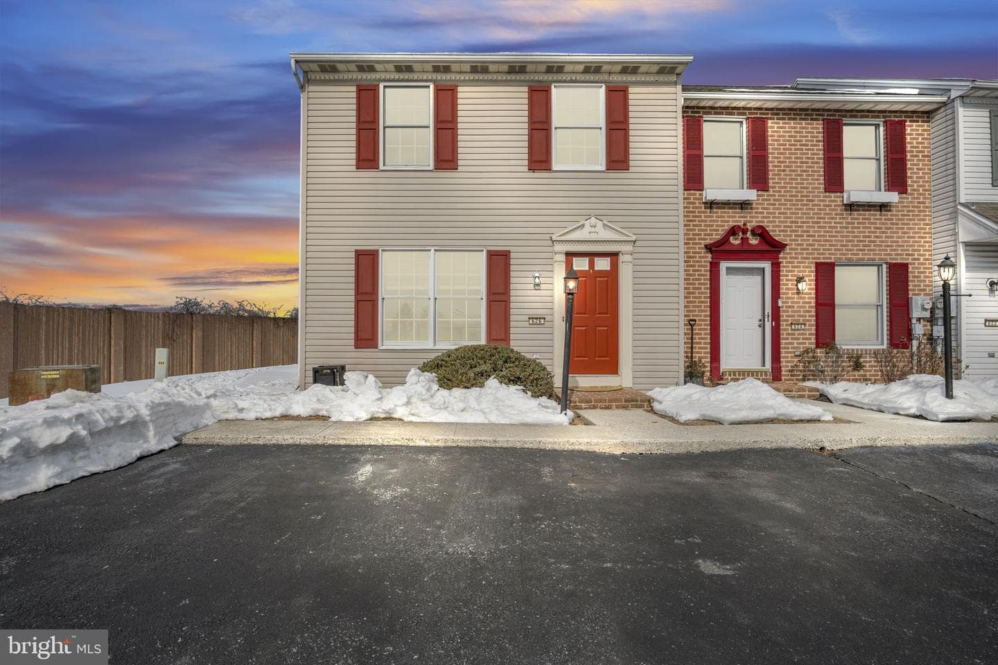 626 Park Ridge Drive photo 1