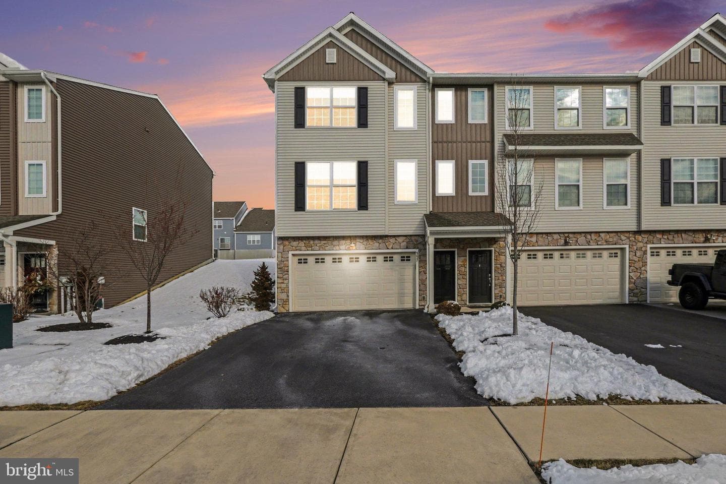 557 Brook Shire Court photo 1