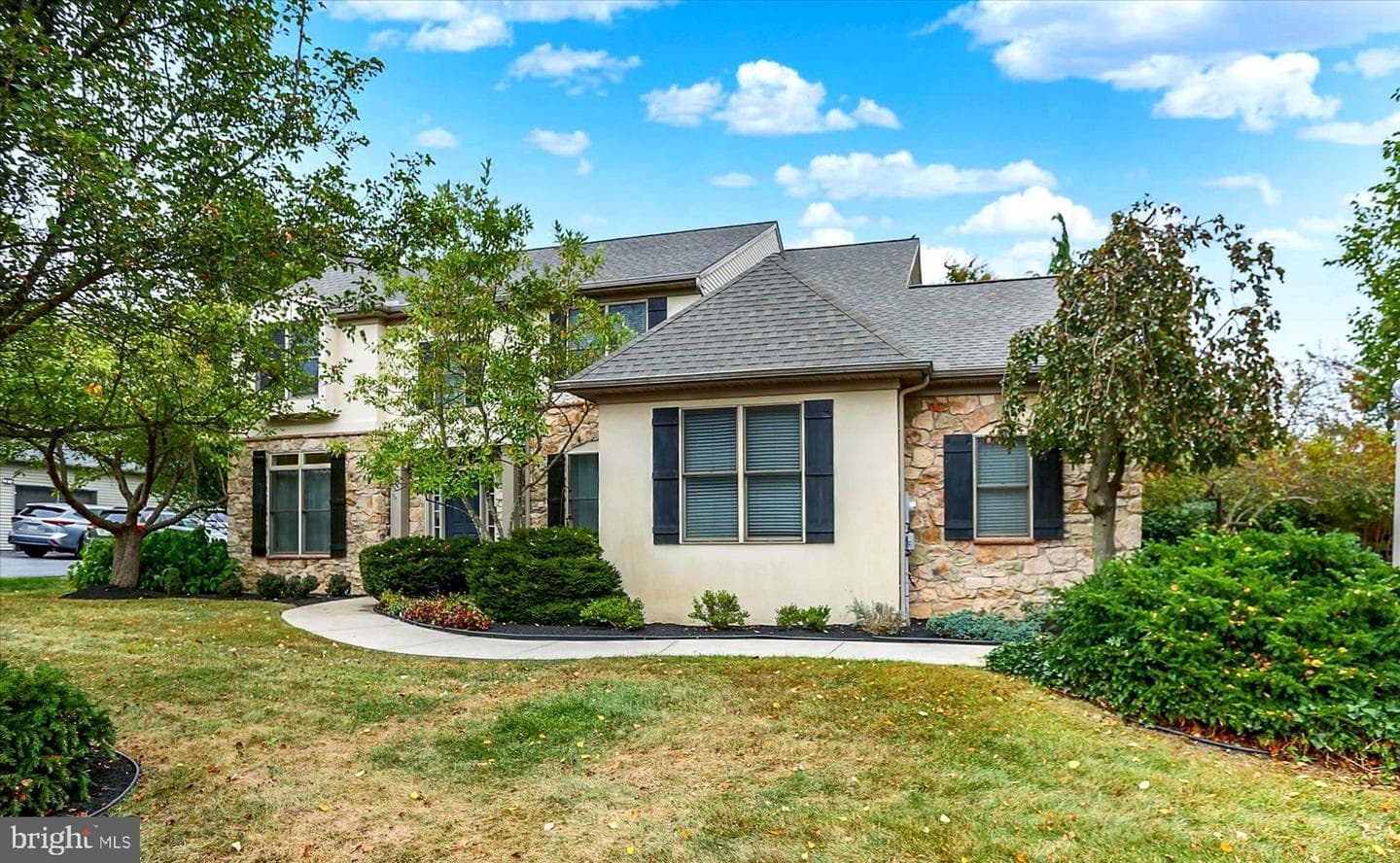 1140 Windsor Road photo 1