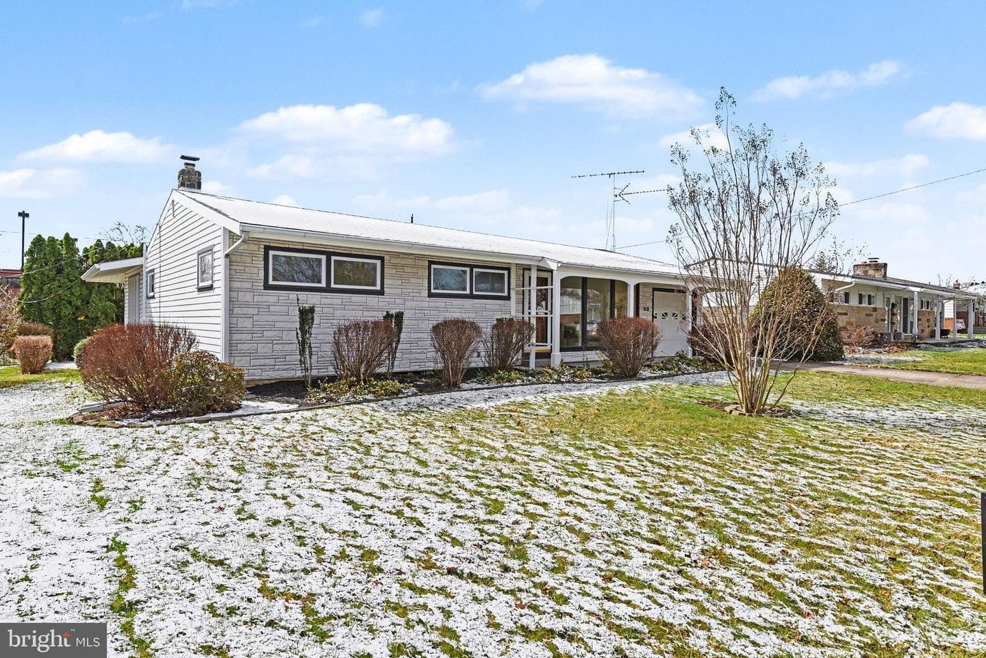 3417 Walnut Street photo 1