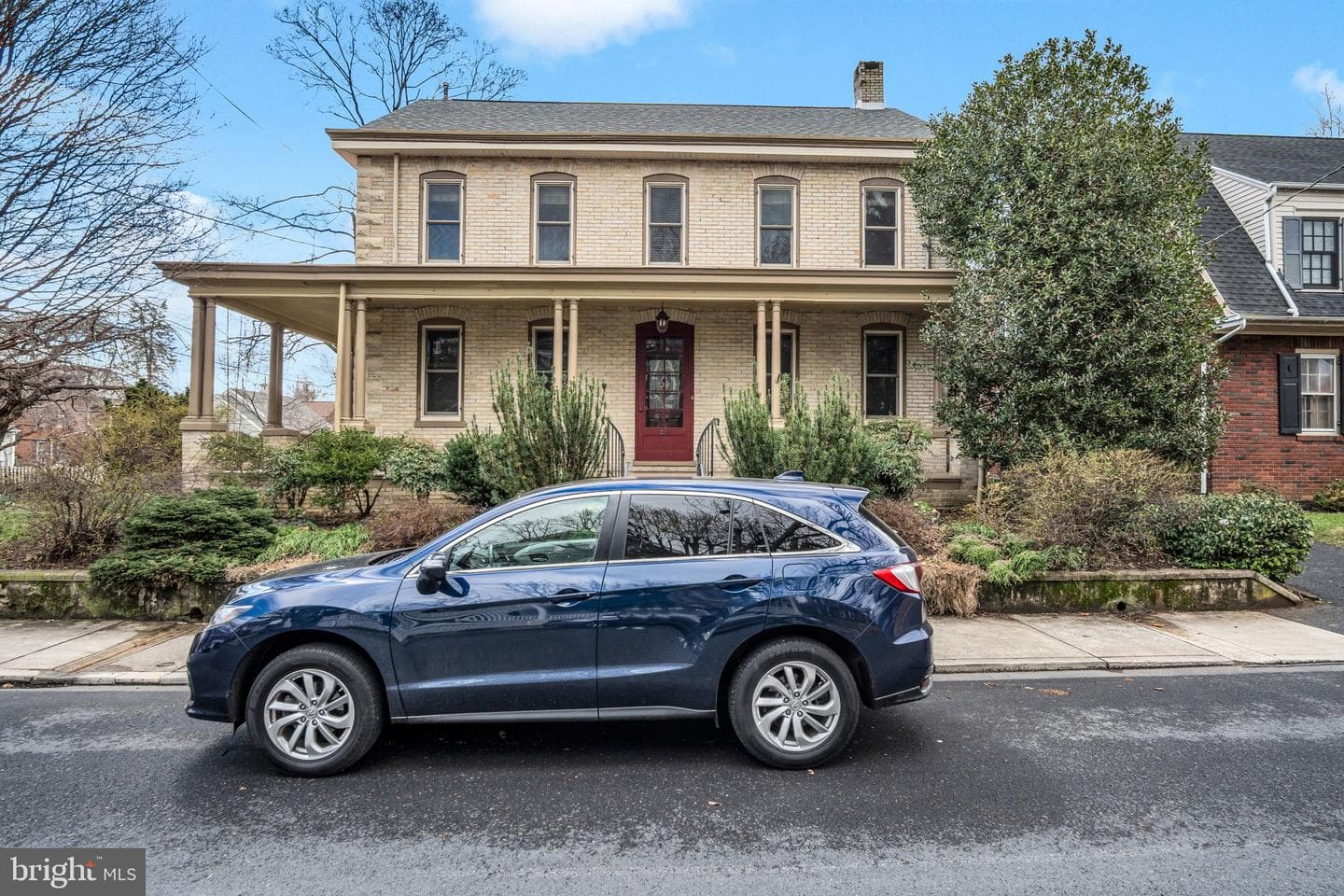 226 Walnut Street photo 1