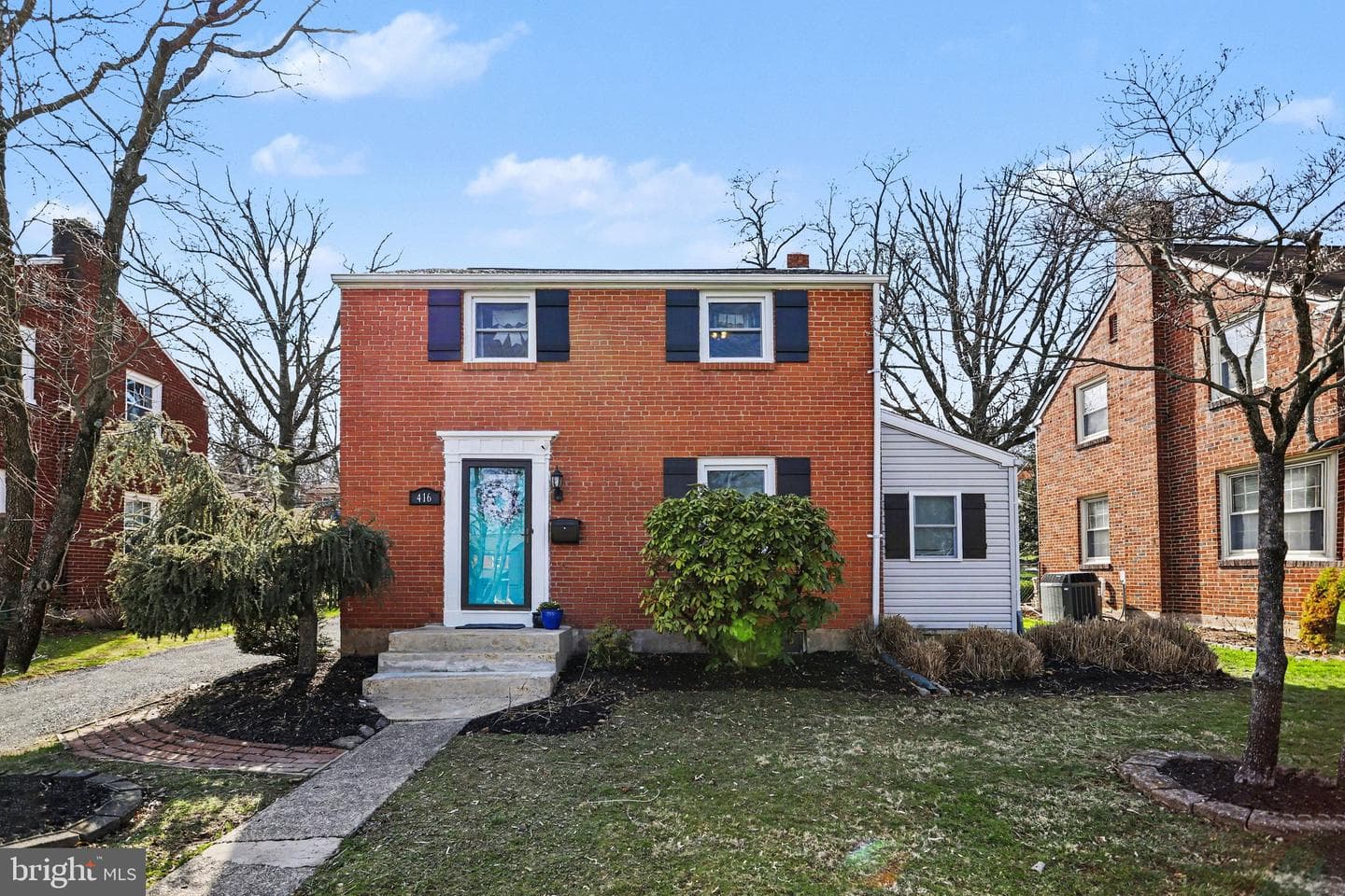 416 Poplar Avenue photo 1