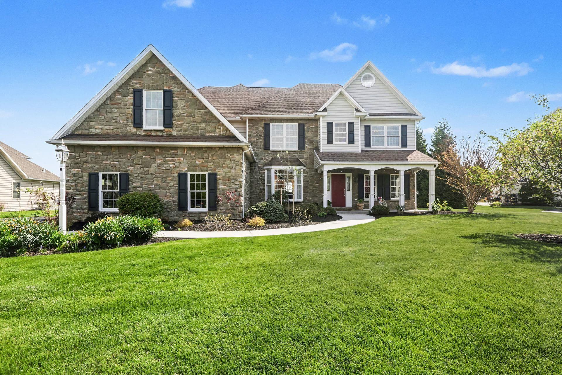 1223 Summit