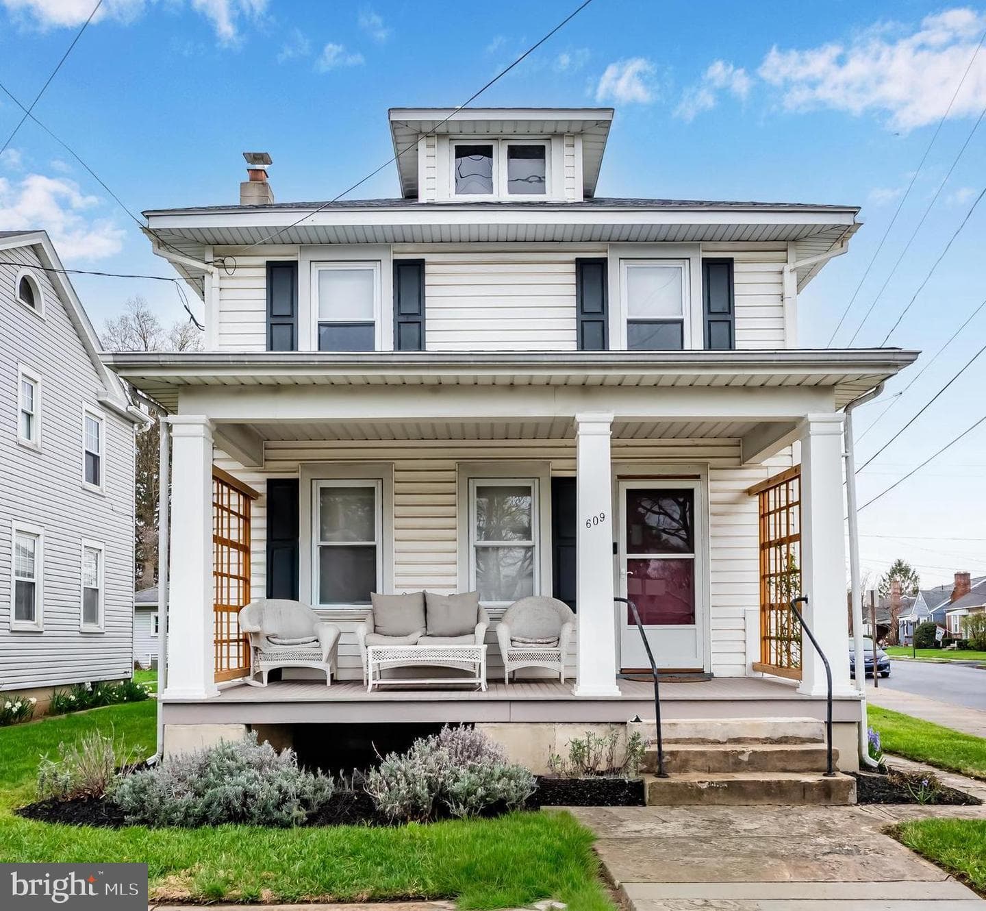 609 N East Street photo 1