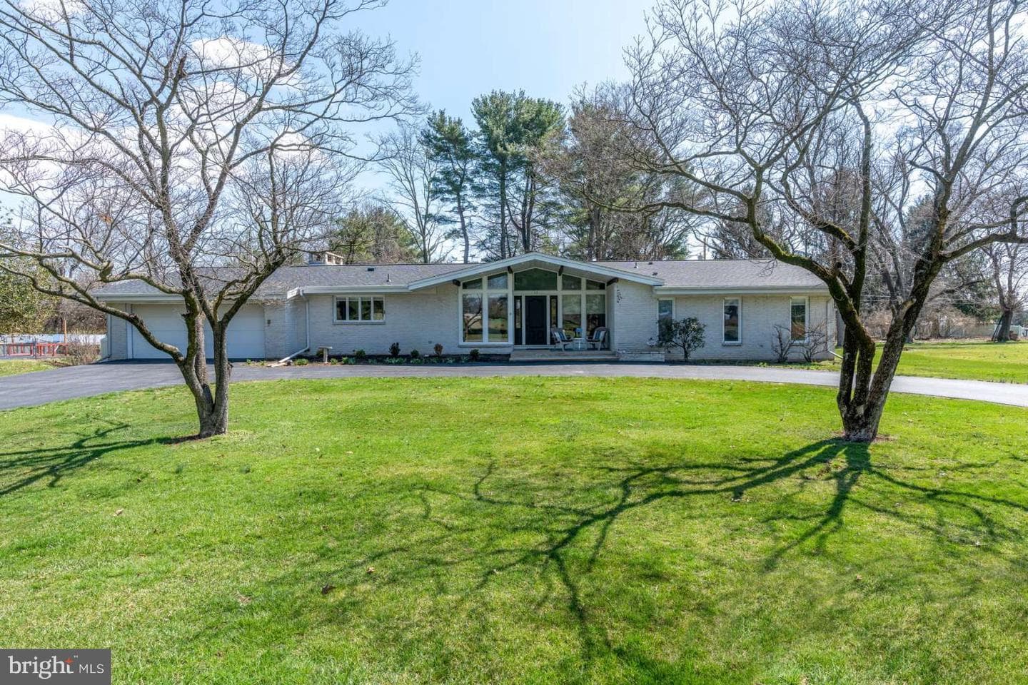 35 Country Club Road