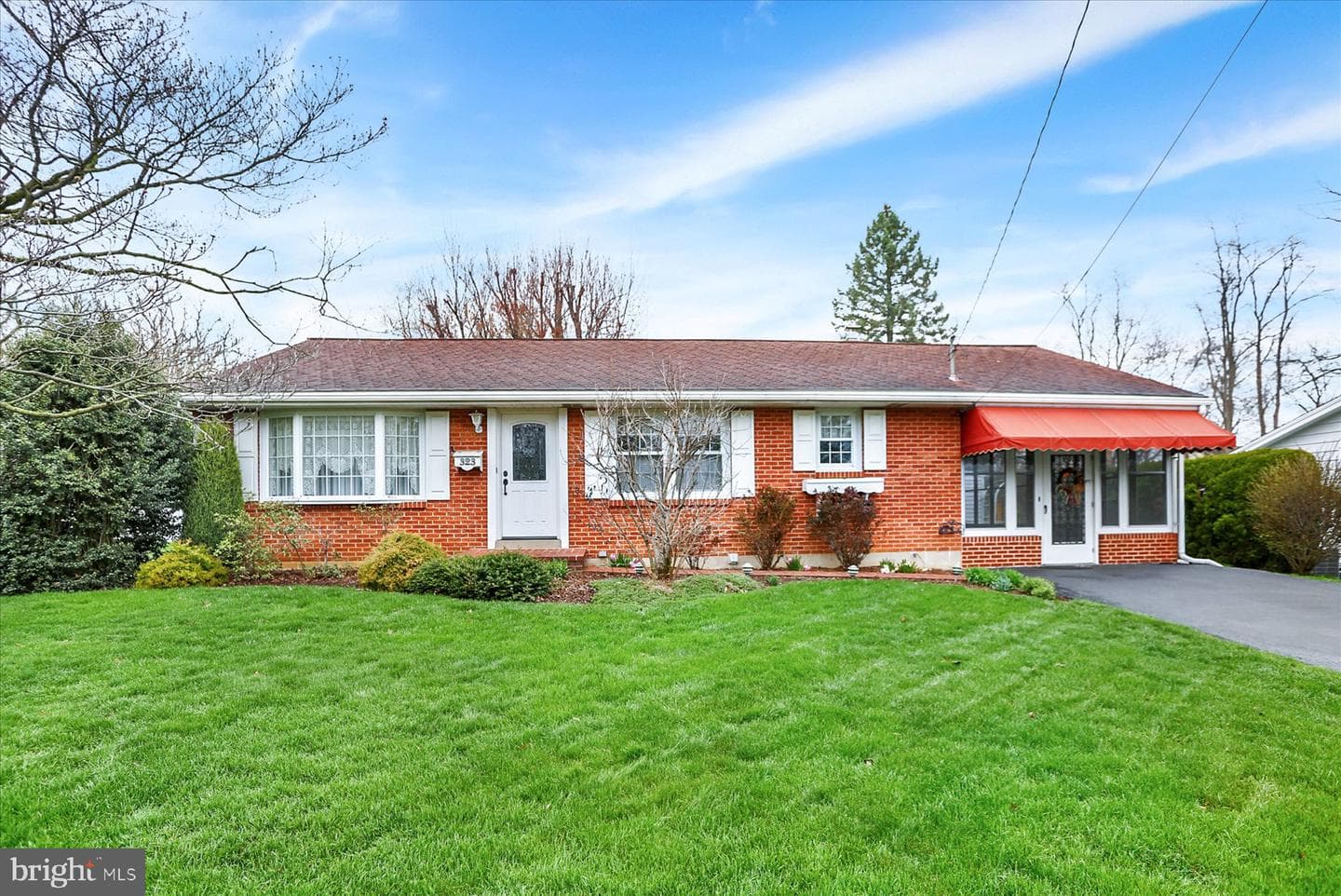 323 Evergreen Street photo 1