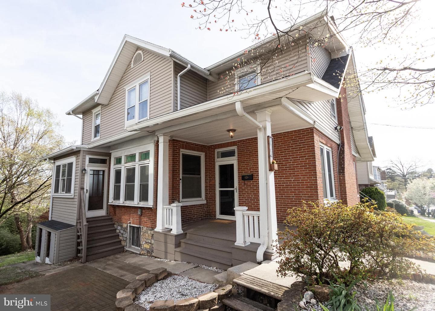 202 Walnut Street