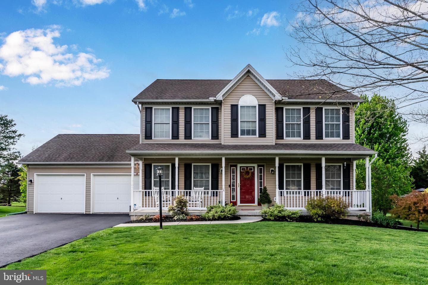 37 W Eppley Drive