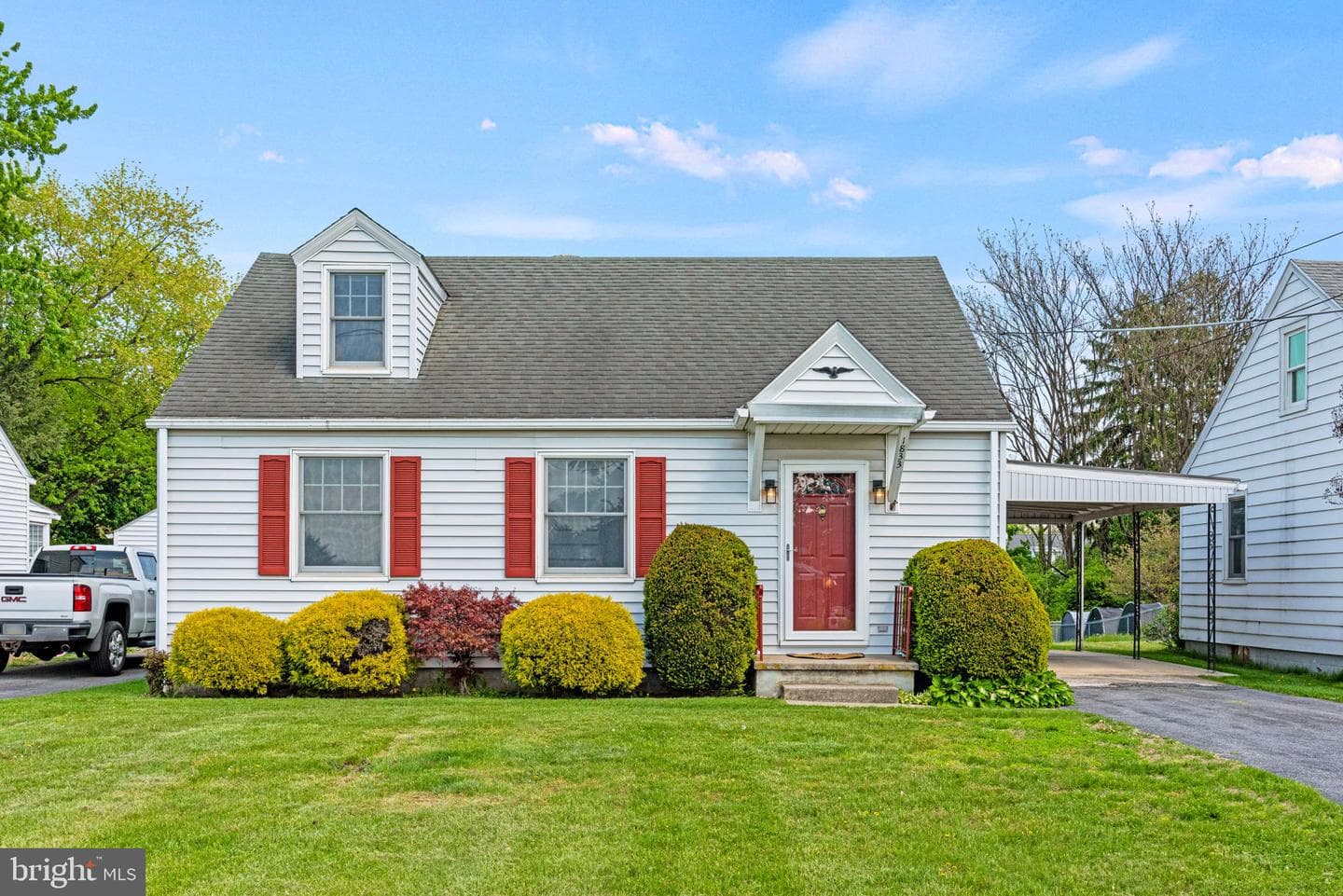 1833 Spring Road