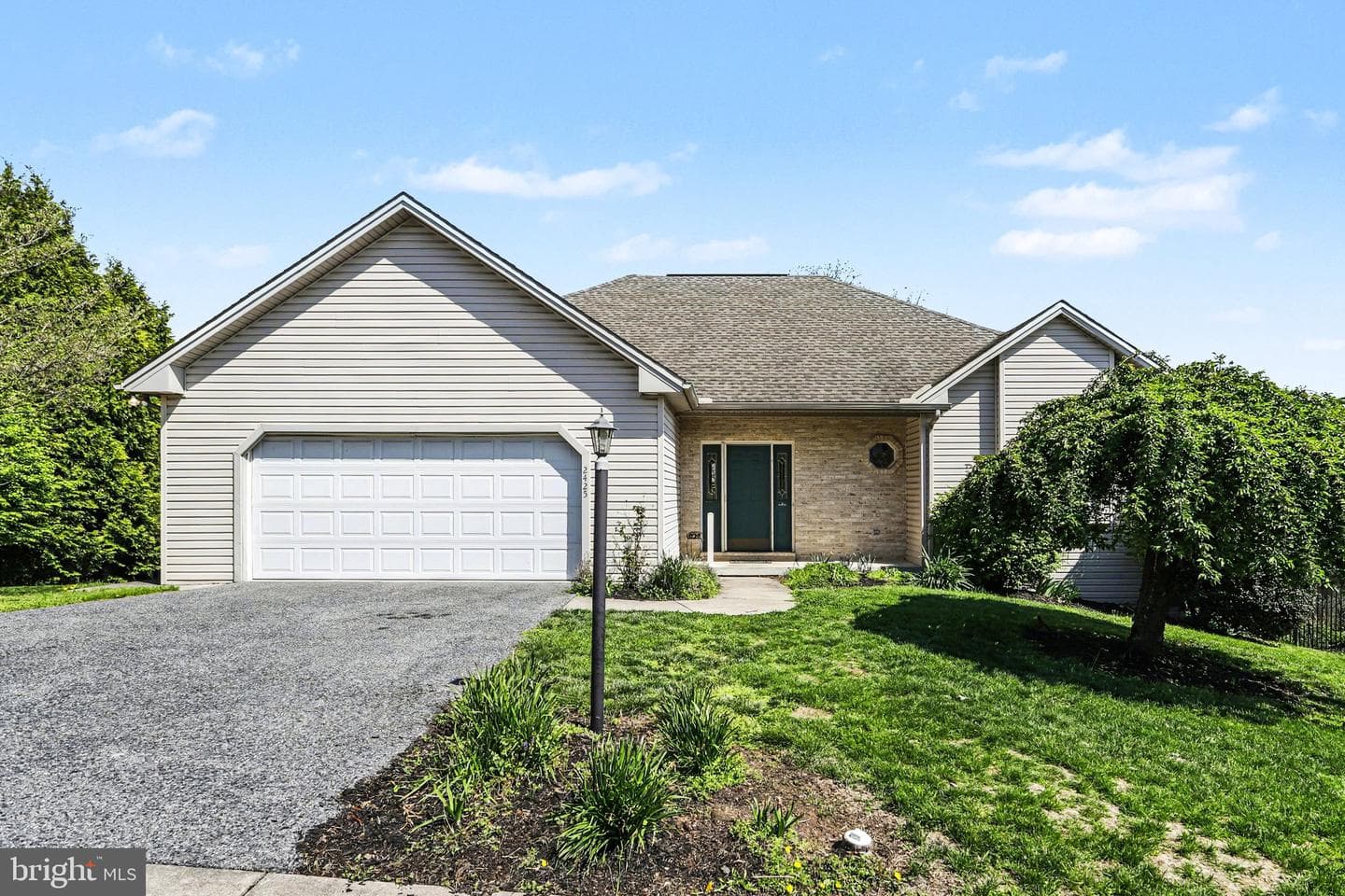 2425 Rolling Hills Drive photo 1