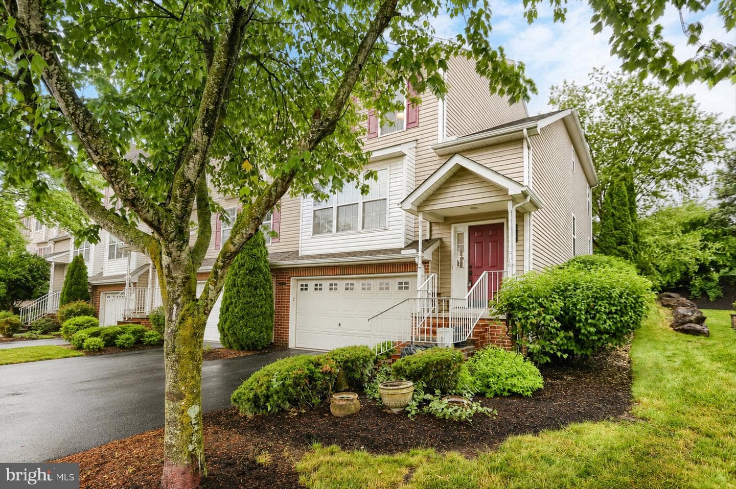 1199 Cross Creek Drive