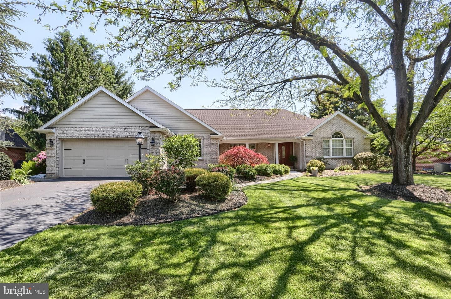 1207 White Birch Lane photo 1