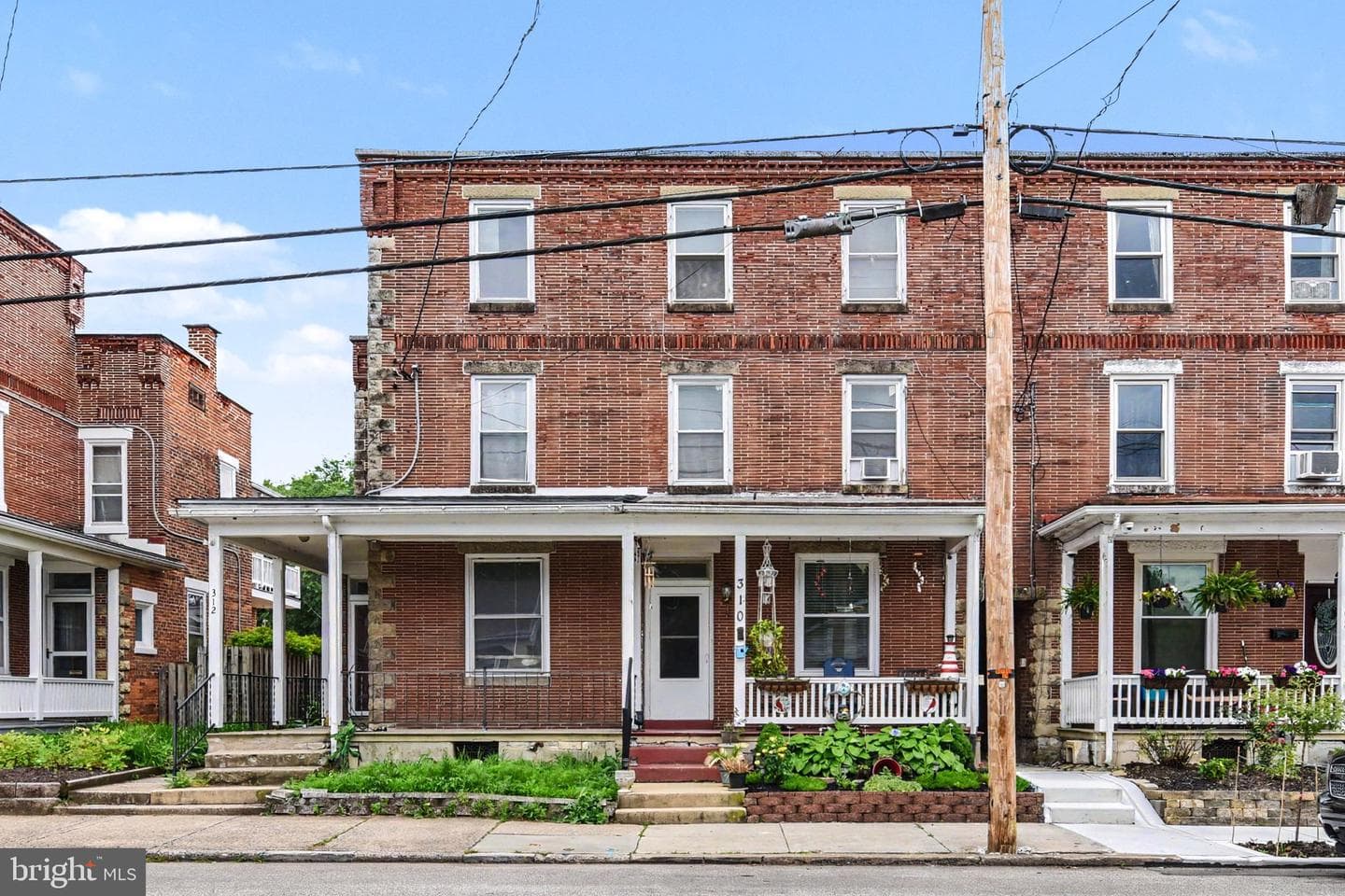 310 E North Street