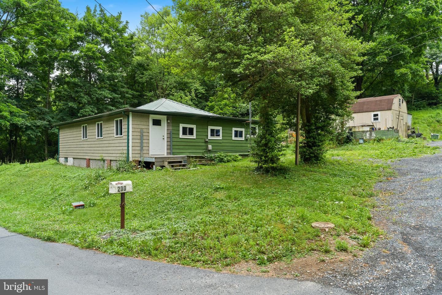 200 Creekside Drive