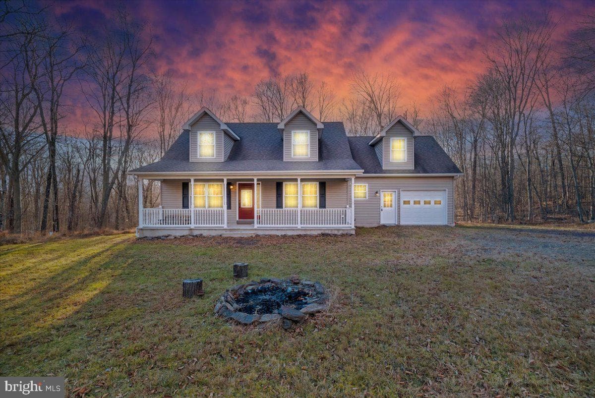 91 Spring Hill Road photo 1