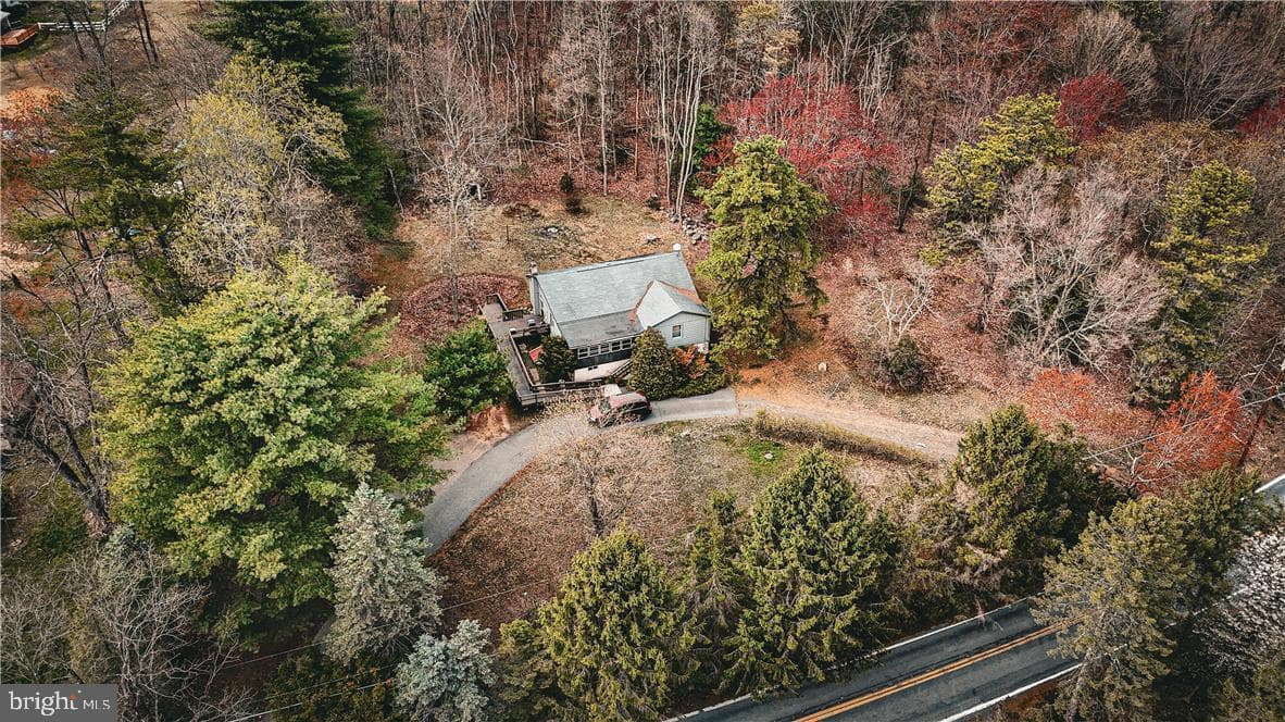 1641 Hemlock Drive photo 1