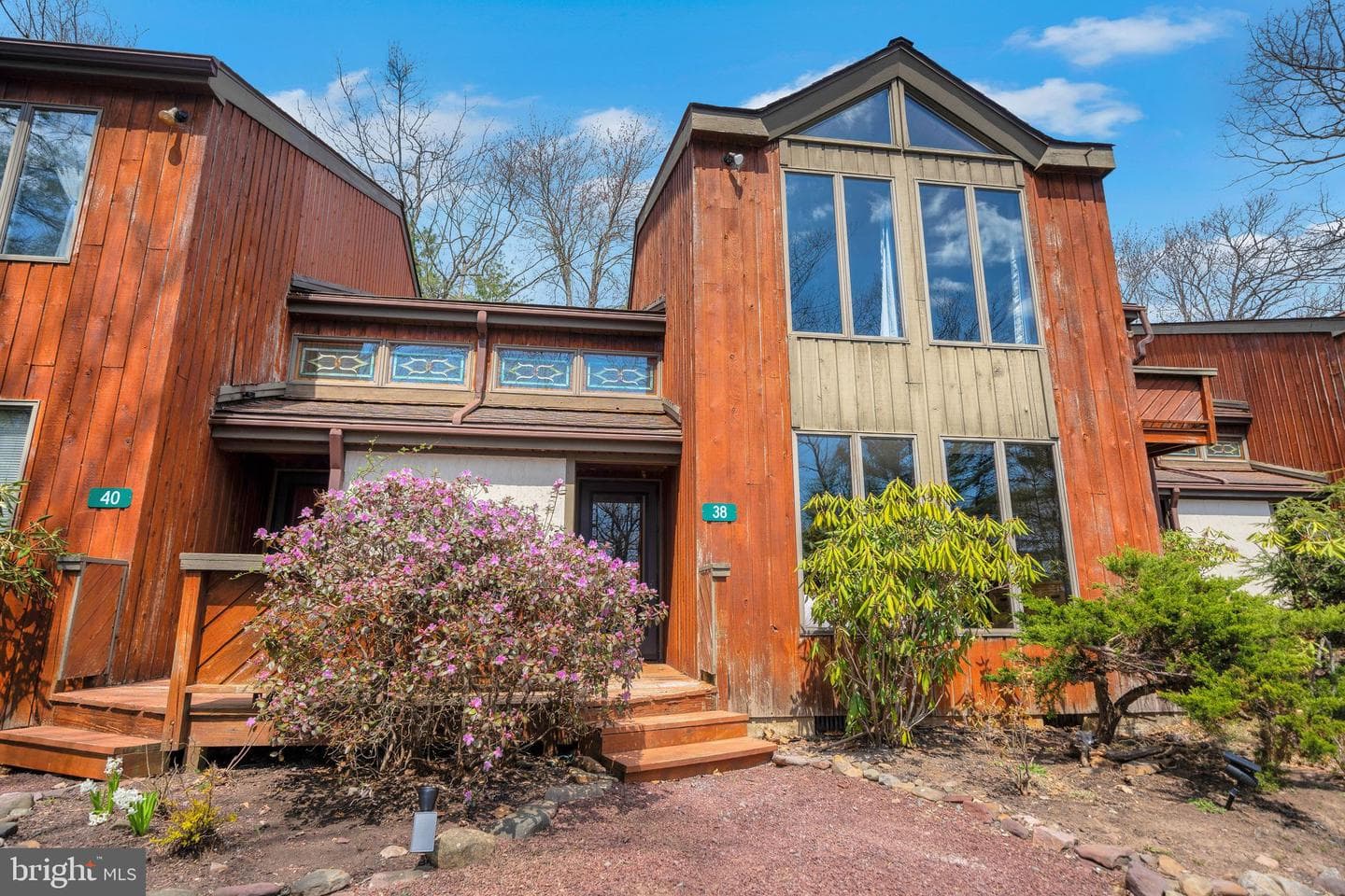 38 Dove Drive photo 1