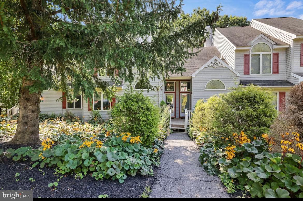 78 Laurelwoods Drive photo 1