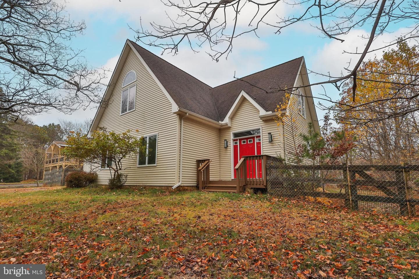 91 Markham Way photo 1