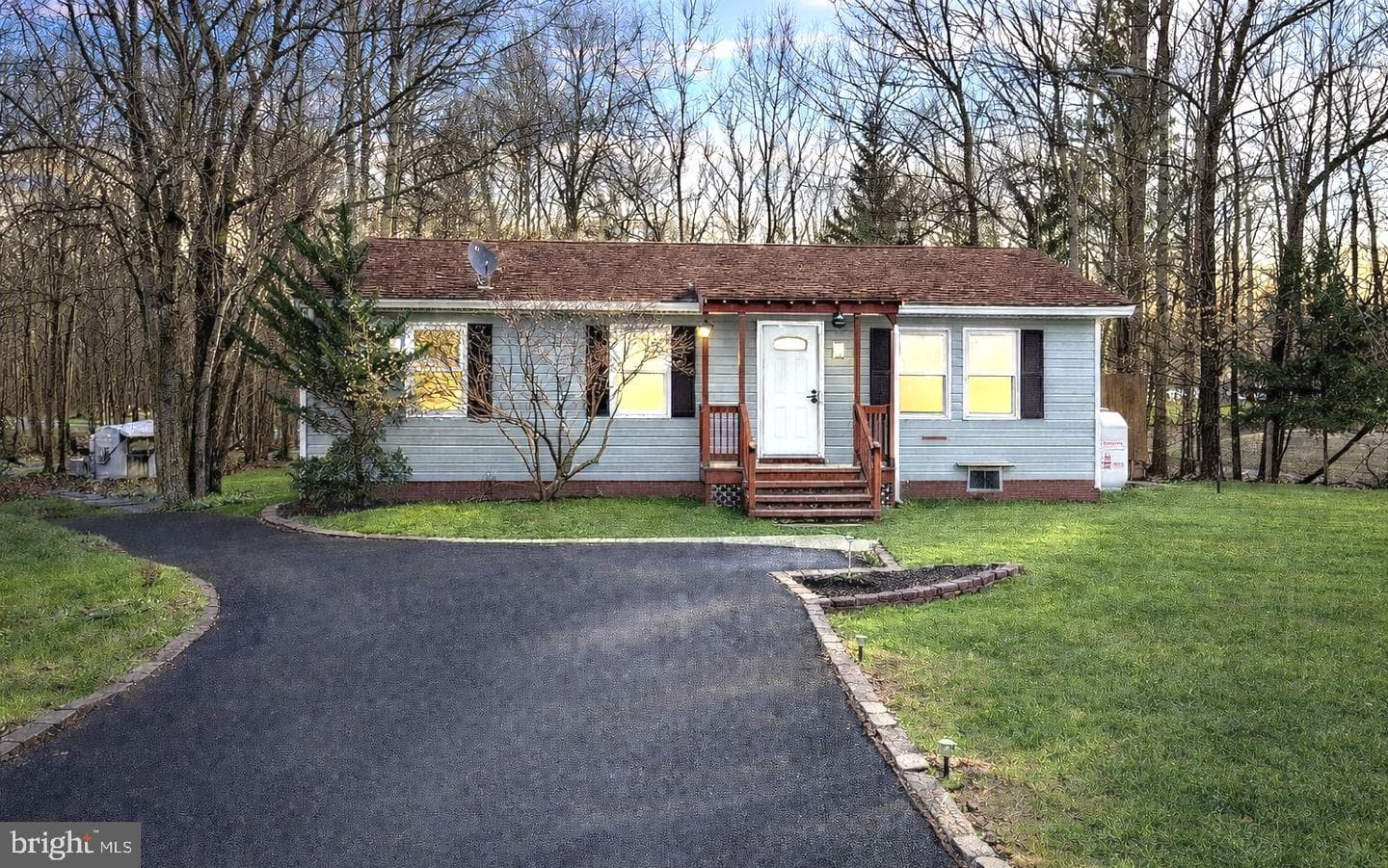 10 White Birch Way
